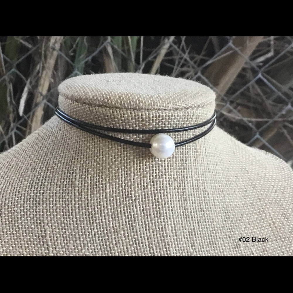 Bundle(2)NWOT Double stranded Single Pearl Choker